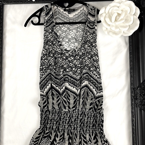 GLAM SUMMER DRESS SIZE SMALL - Picture 2 of 7
